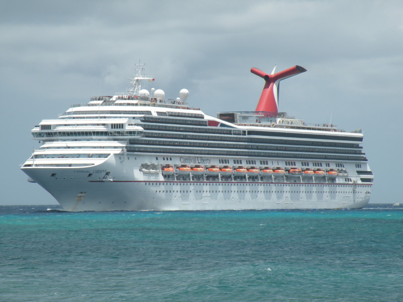 Carnival Liberty лайнер
